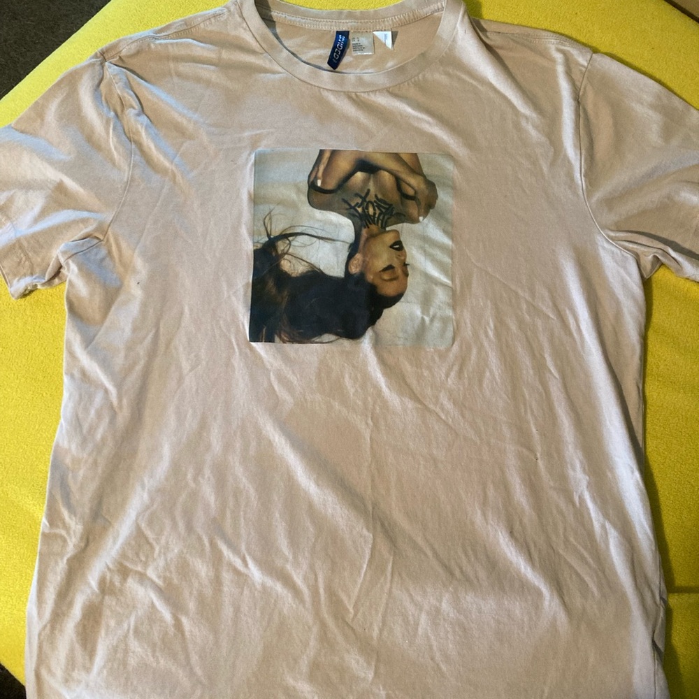 Ariana Grande unisex tee